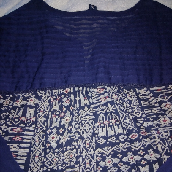 EUC Plus Size Lucky Brand Mixed Media Navy Abstract Print Blouse - Size 2X - Picture 11 of 11